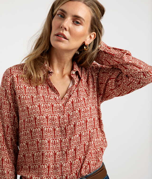 Gina Boho Luxe Röd Blus The Shirt Factory